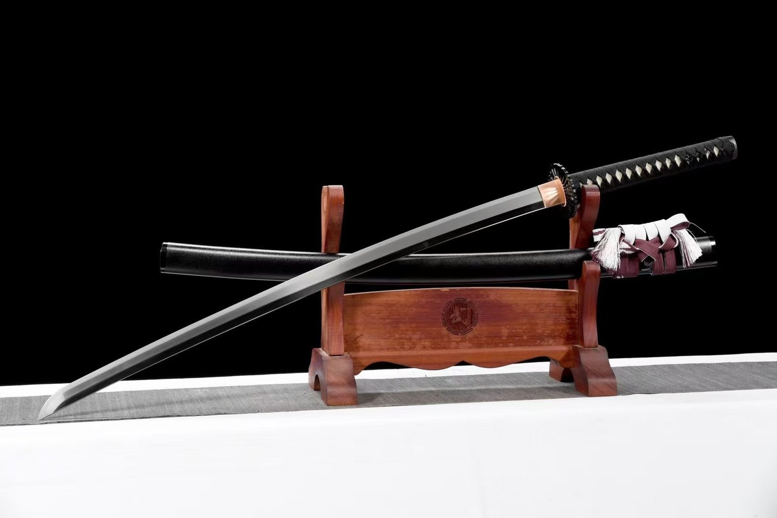 KIẾM NHẬT KATANA XÍCH HUYẾT THƯƠNG – THÉP T10 VÂN HAMON THẲNG, BỀ MẶT NASHIJI, PHỤ KIỆN ĐỒNG CHẠM KHẮC