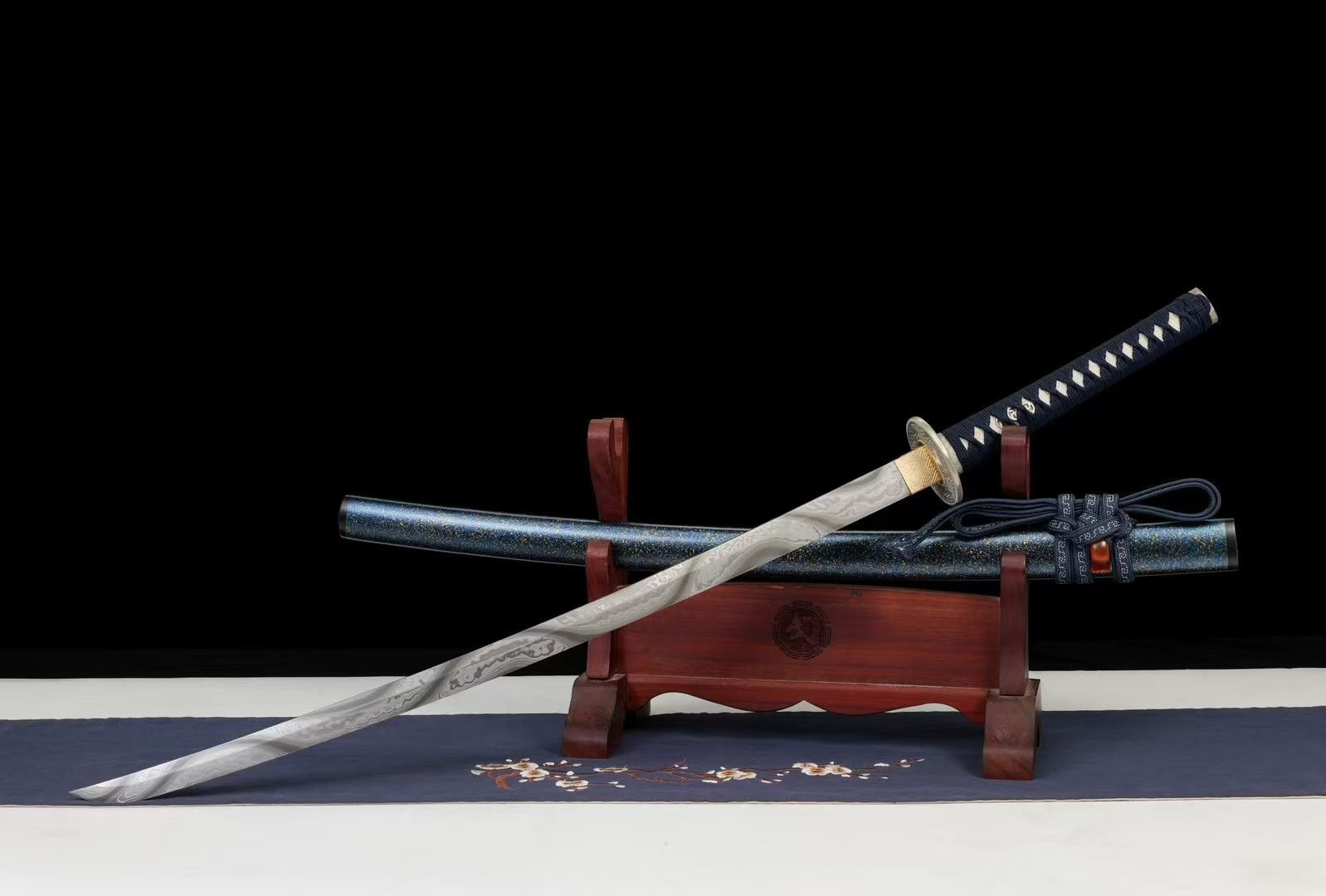 Kiếm Nhật Uchigatana Thép Hoa Văn Xoắn Thuận Nghịch Bàn Long